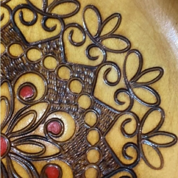 Unique Hand Carved -Polish Wooden Multi Floral Plate Dark Rim- 8.5” - Picture 6 of 7